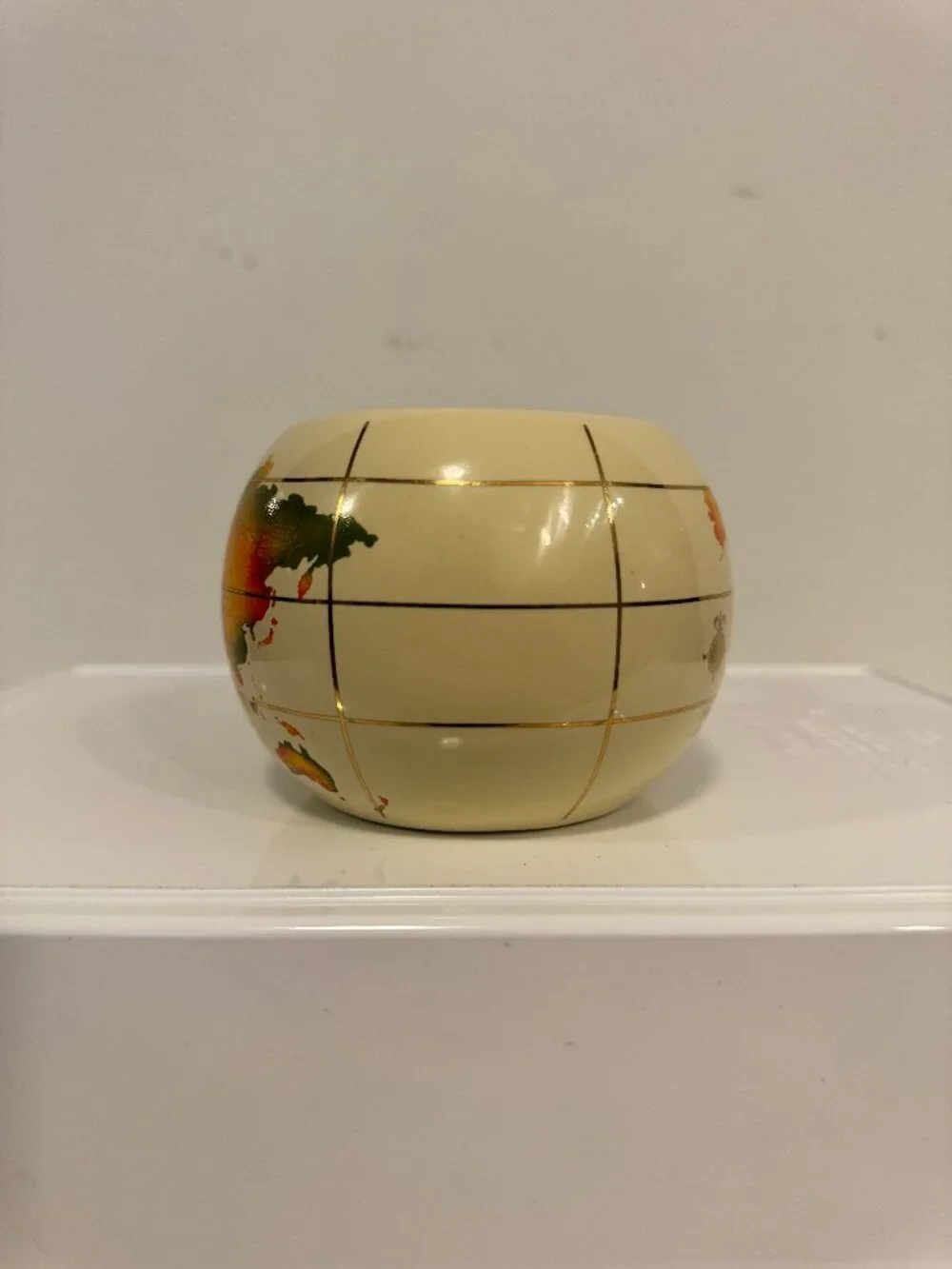 Vintage 1993 FTD World Map Globe Round Ceramic Coffee Mug Gold Trim